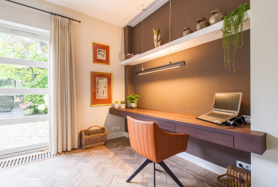 Wengé houten bureau